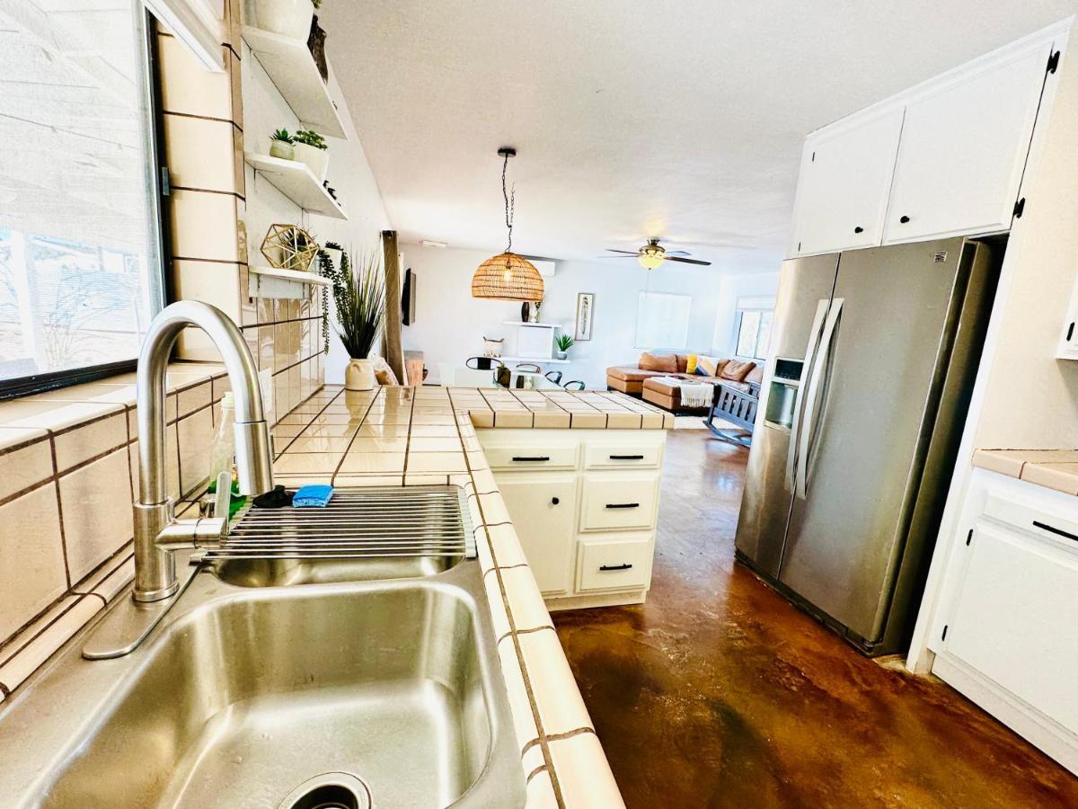 조슈아 트리 Ravens Nest Ranch, Fire Pit , Views, Near Jt Park! 빌라 외부 사진